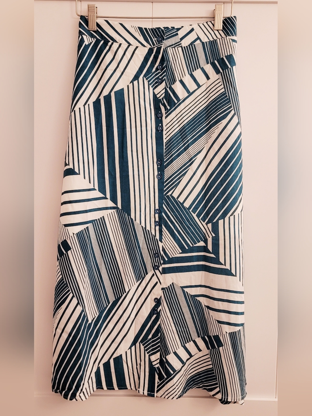 Azoe Geometric Button-Front Maxi Skirt in Turquoise and White Size S/M